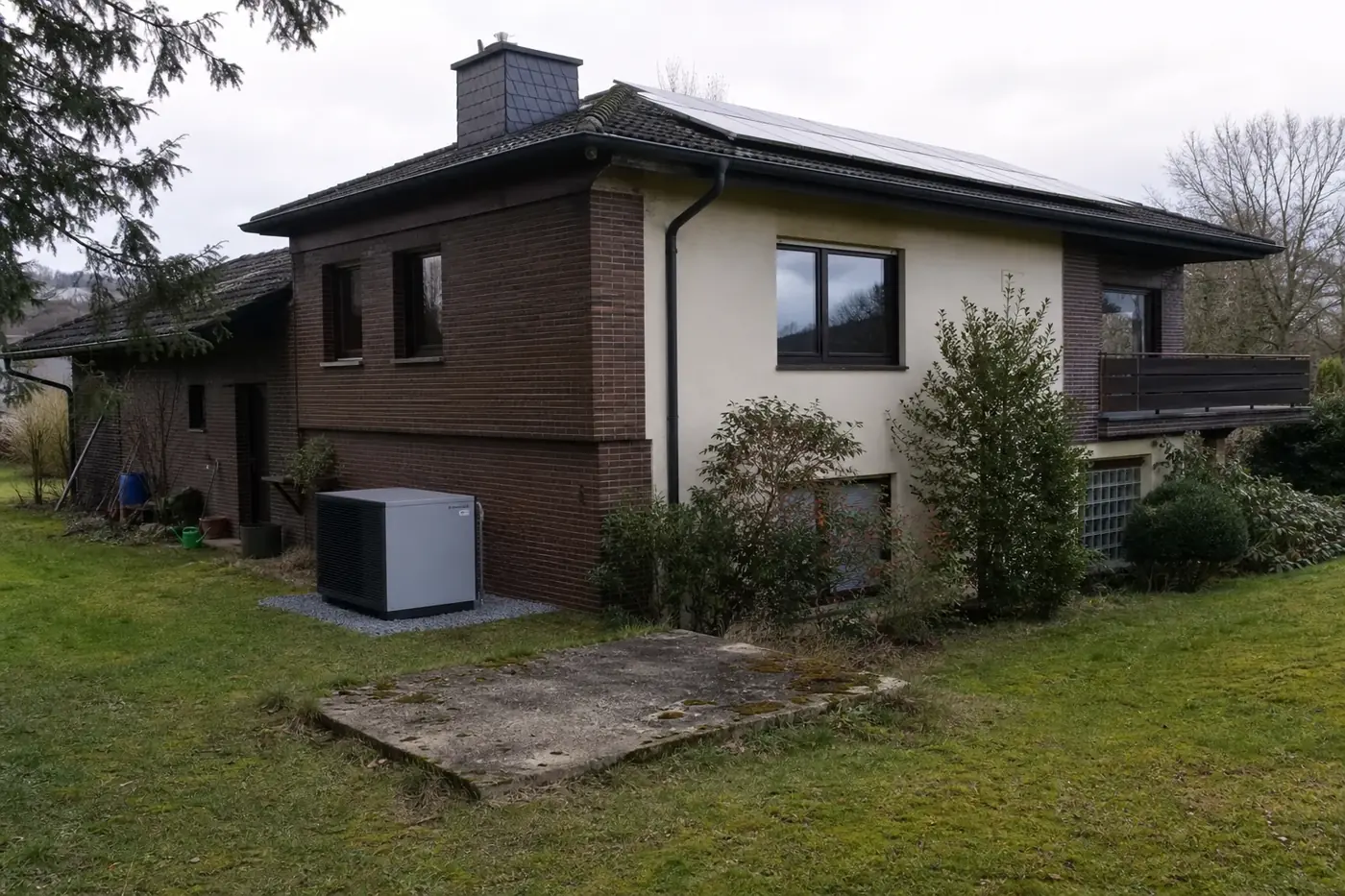 KI-generiertes Bild zum Projekt: Landhaus von 1977 mit Flüssiggas